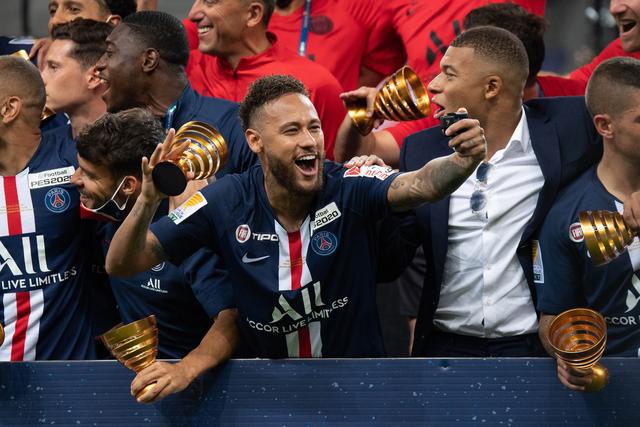 塔图姆33+13米切尔33分 凯尔特人力克骑士2-1